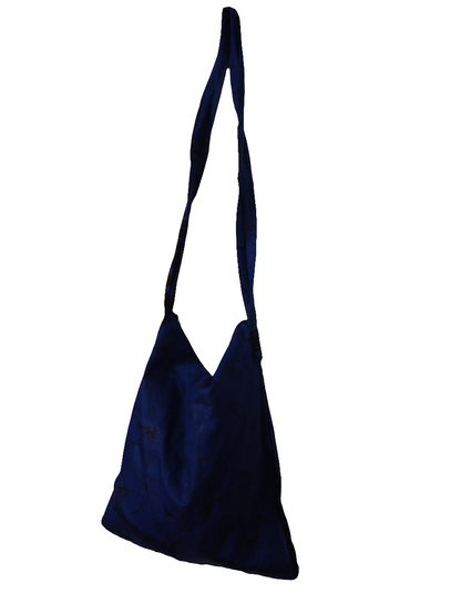 tote bag azul llena